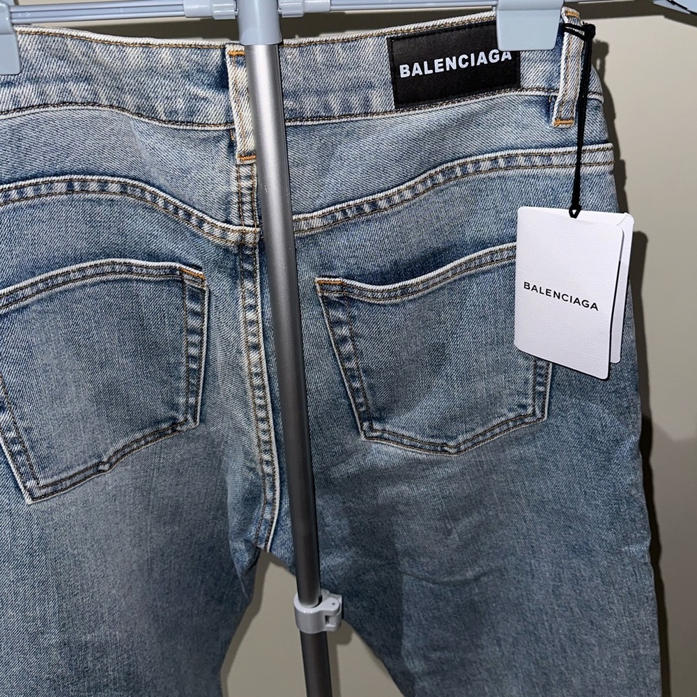 Balenciaga denim size 28 light wash with frayed hem straight leg BRAND NEW